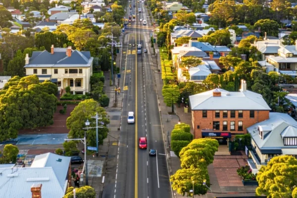 Preston Melbourne: Complete Suburb Guide 2026 | Living, Safety